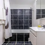 Pool And Balcony Apartament