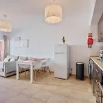 Pool And Balcony * Portimão