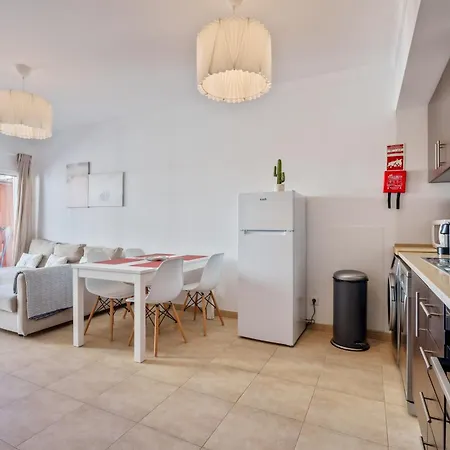 Apartamento Pool And Balcony *