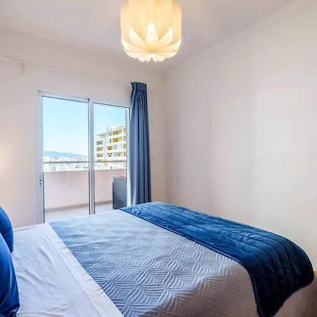 Pool And Balcony Apartament *