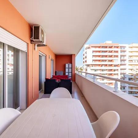 Apartamento Pool And Balcony