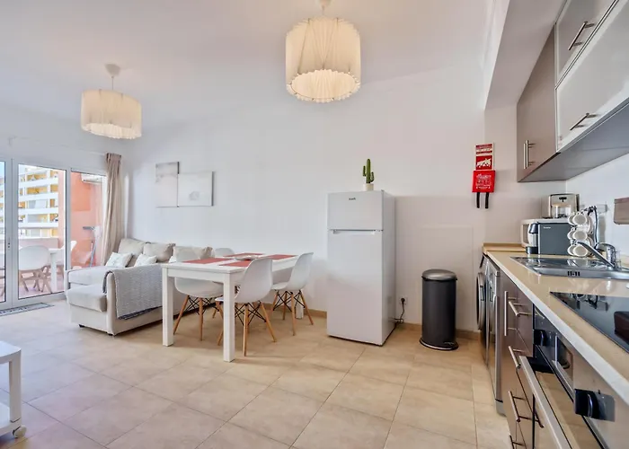 公寓 Pool And Balcony *