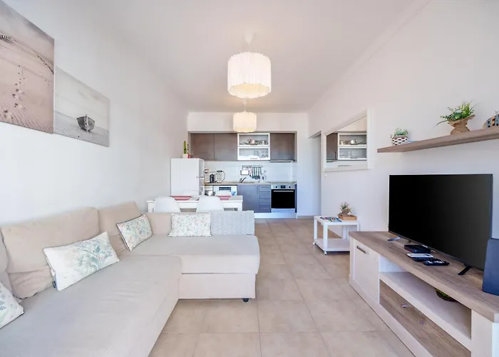 Pool And Balcony 公寓 *