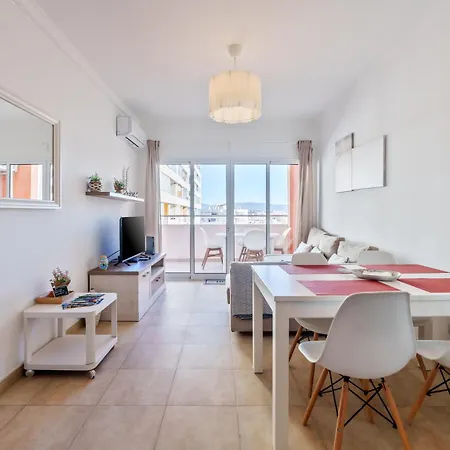 Apartament Pool And Balcony